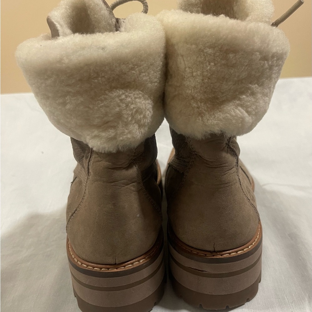 Timberland Women's  LIGHT Brown Lace Up Fur Boots - Picture 5 of 7